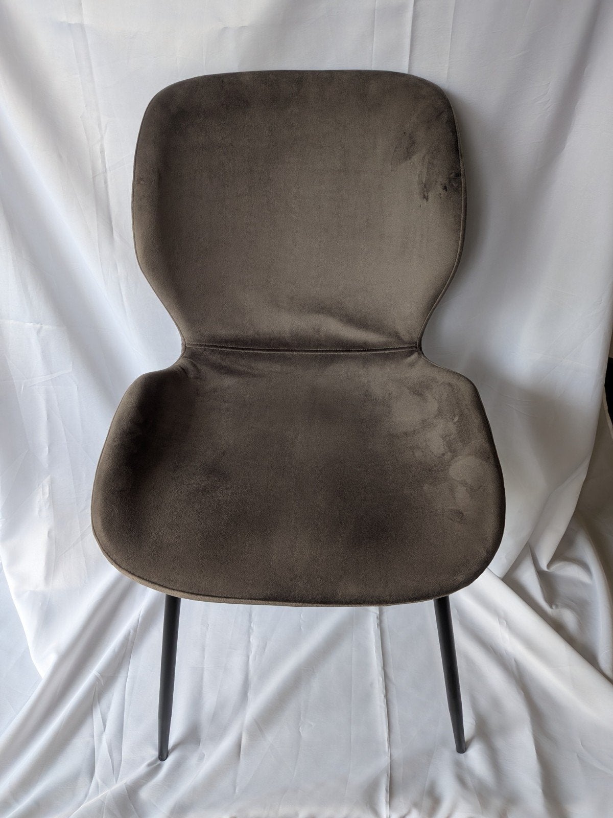 Groene Velvet Kuipstoel met Zwart Gepoedercoate Poten, Huis en Inrichting, Stoelen, Ophalen, Gebruikt, Overige kleuren, Stof