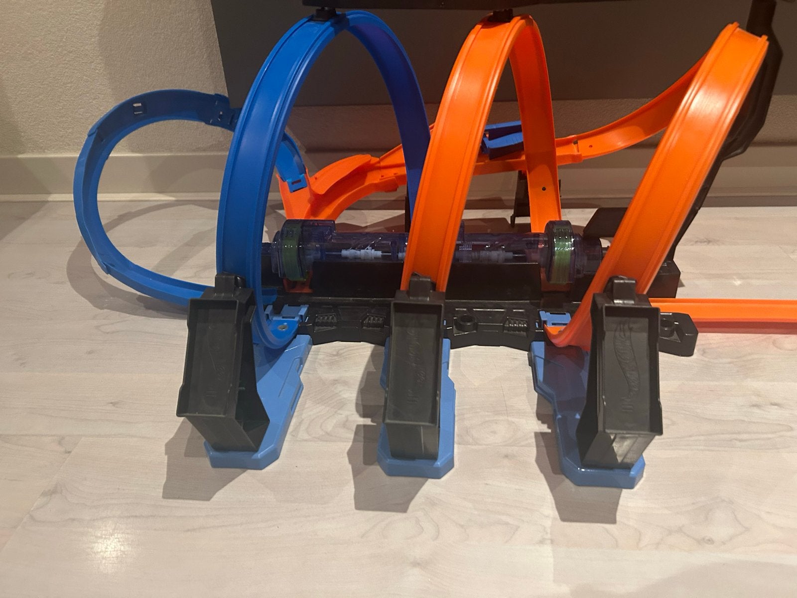 Hot Wheels Racebaan met Looping en Stunt & Splash Car Wash, Ophalen, Met looping, Racebaan, Gebruikt