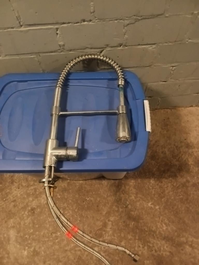 Keukenkraan met uittrekbare sproeikop - RVS look, Doe-het-zelf en Verbouw, Sanitair, Ophalen of Verzenden, Gebruikt, Rvs, Kraan