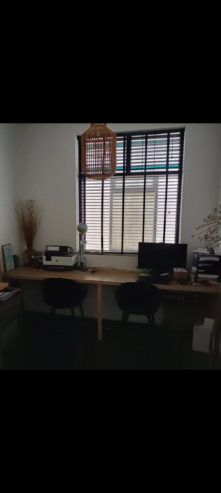 Werkblad hout, lang met kabeldoorvoer, Huis en Inrichting, Bureaus, Ophalen, Gebruikt, Hout, Kabelgoot