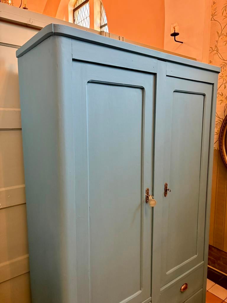 Mooie houten kledingkast, hang en leg, blauw, landelijk, Ophalen, Hoofdstraar 15 De Steeg, 200 cm of meer, Info@ilfienile.nl