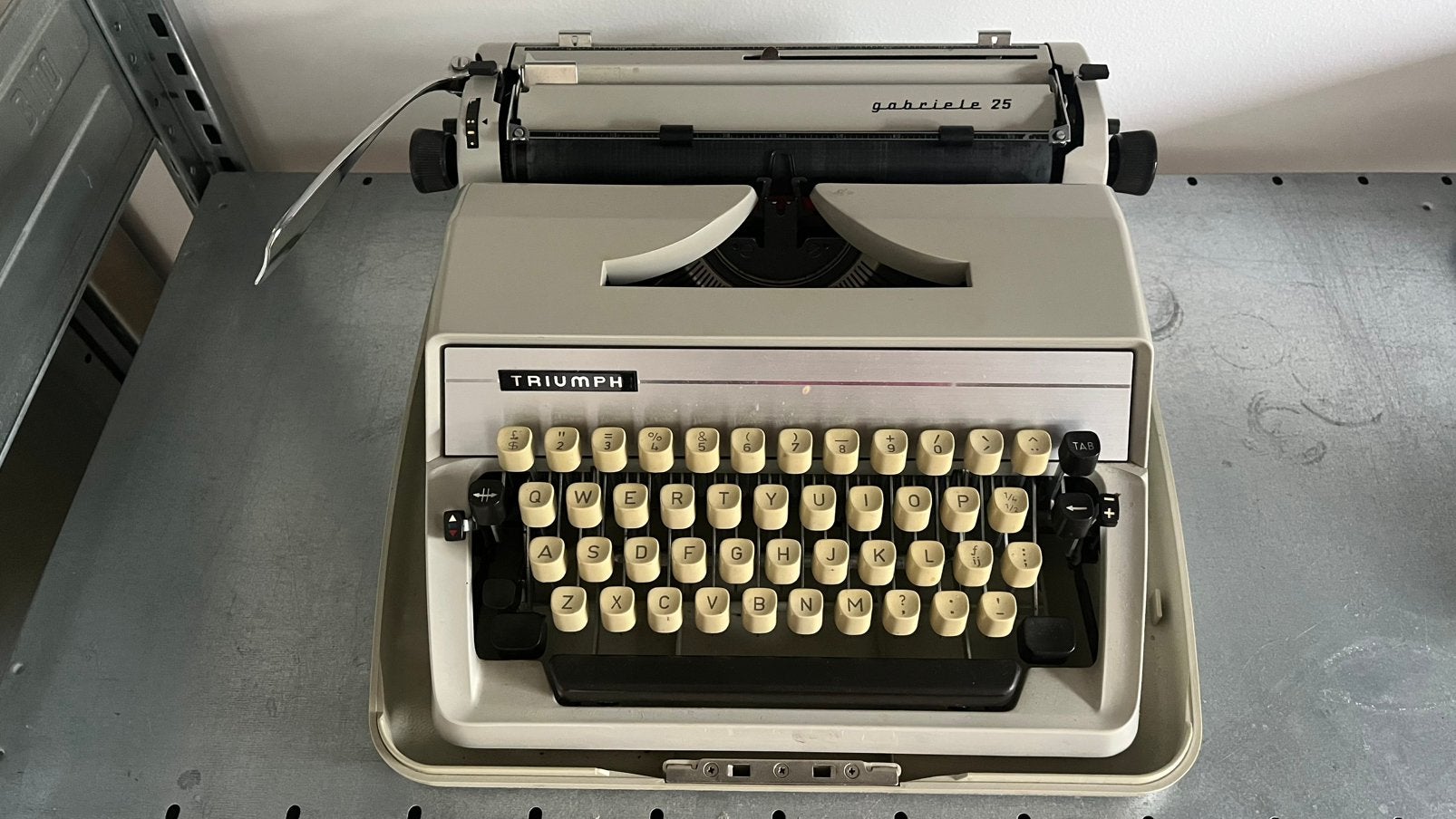 Thriumph typemachine, Diversen, Typemachines, Ophalen, Gebruikt