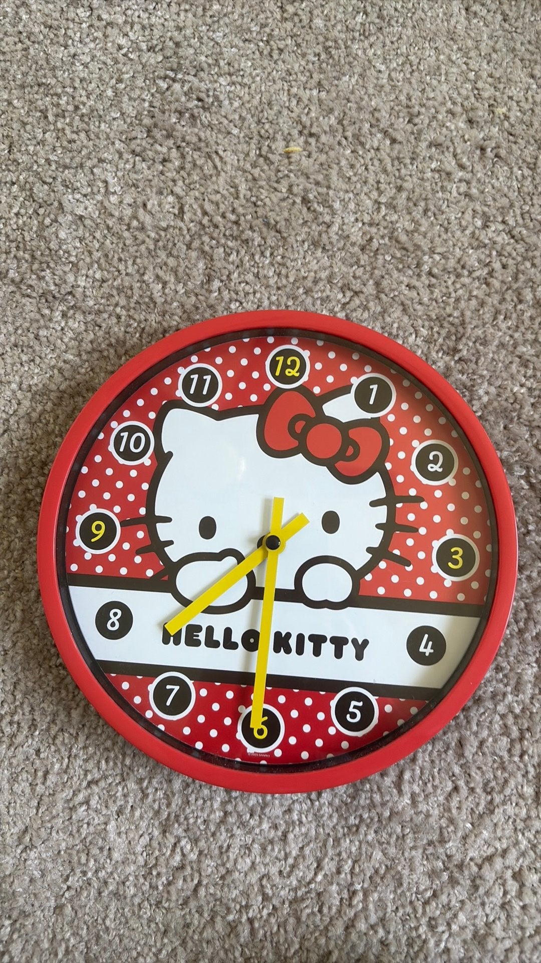 hello kitty klok, Ophalen, Zo goed als nieuw, Wandklok