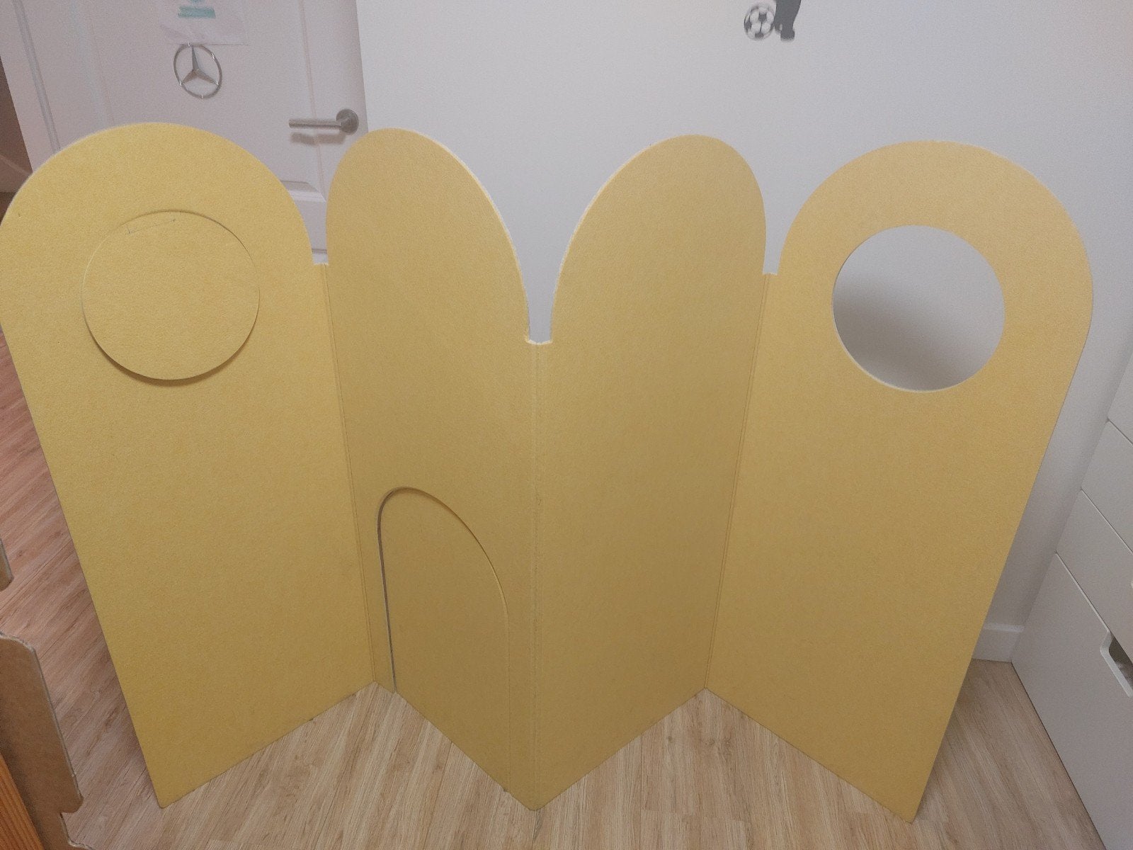 IKEA GREJSIMOJS Kamerscherm / Speelhuisje (Vilt, Geel/Grijs), Ophalen, Zo goed als nieuw