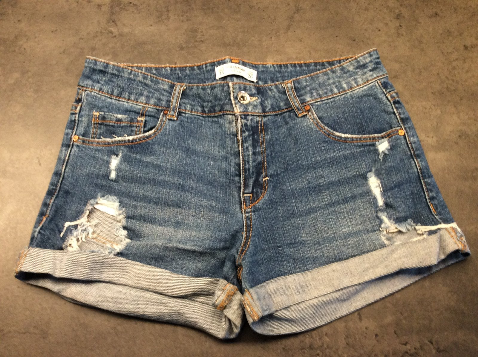 Korte spijkerbroek 36 pull en bear, Ophalen of Verzenden, Zo goed als nieuw, Blauw, W28 - W29 (confectie 36)
