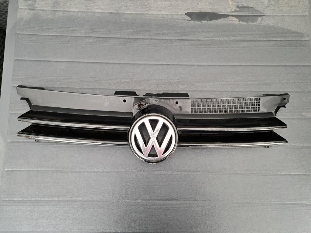 Golf 4 mk4 gril kleur L041, Auto-onderdelen, Carrosserie en Plaatwerk, Ophalen of Verzenden, Bumper