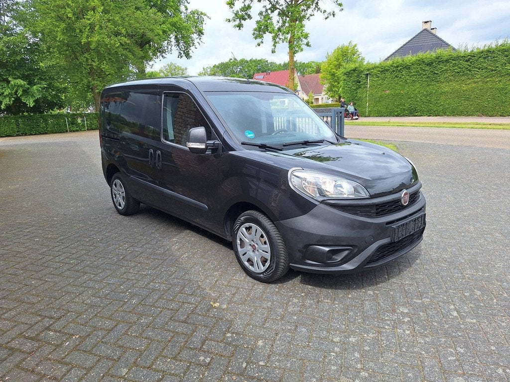 Fiat Doblò Cargo 1.3 MJ L1H1 Actual Euro 5, Voorwielaandrijving, Euro 5, Stof, Gebruikt