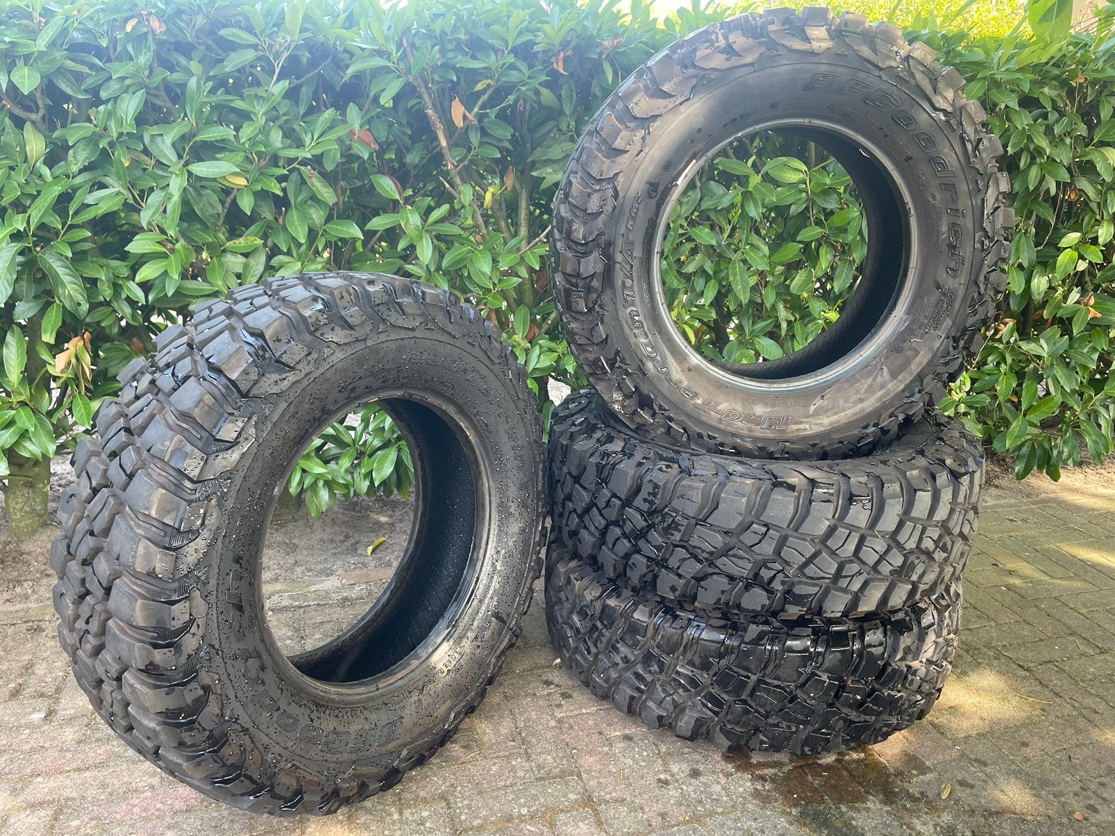 BF goodrich Mud terrian T/A KM3 225/75R16 4x4 offroad banden, Auto-onderdelen, Banden en Velgen, Ophalen, 16 inch, Band(en), Terreinwagen