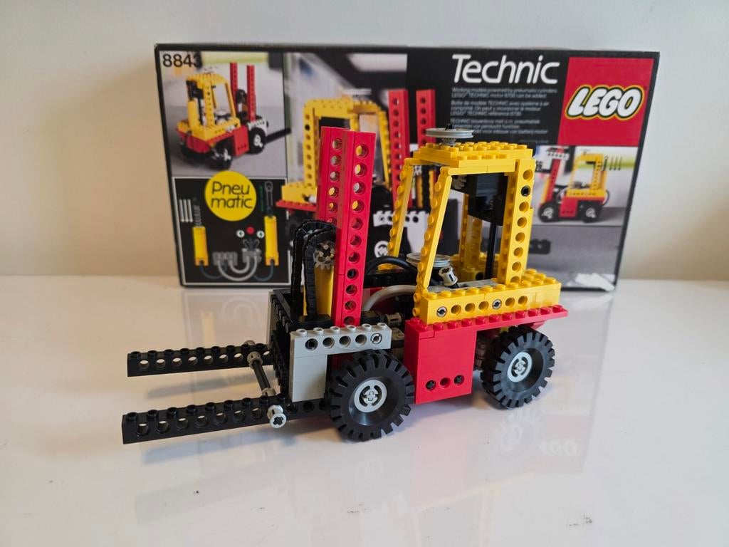 Lego Technic 8843 Vorkheftruck Pneumatic, Compleet, Lego, Ophalen of Verzenden, Zo goed als nieuw