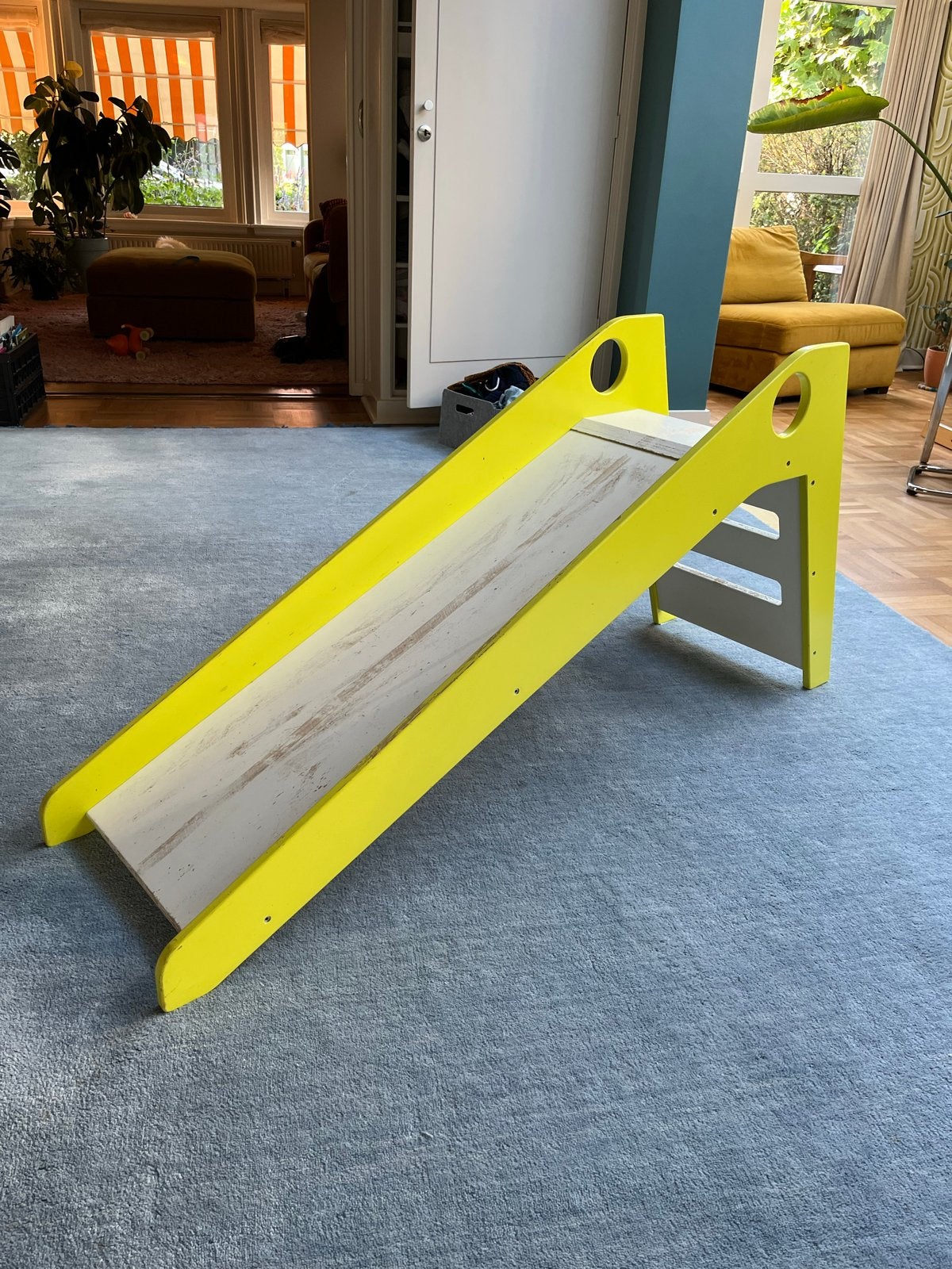 Glijbaan Arthur Friends binnen, Ophalen, Gebruikt