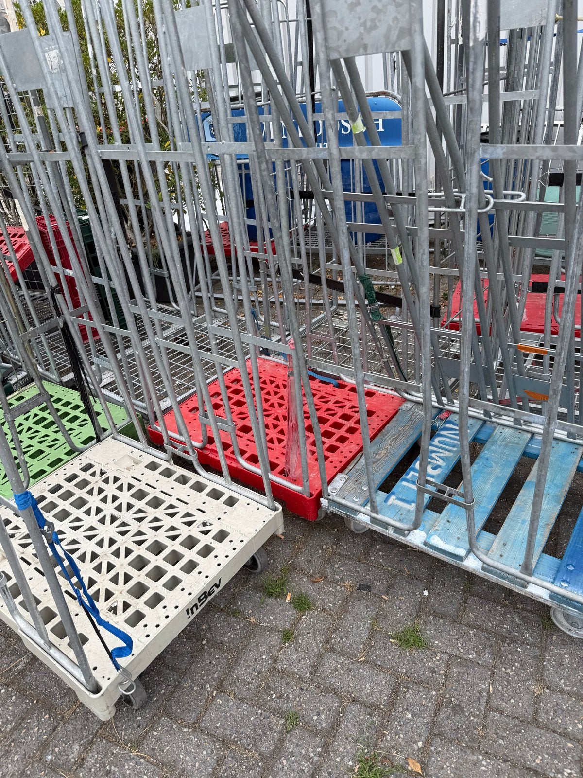 Diverse rolcontainers / trolleys - per stuk, Ophalen, Gebruikt