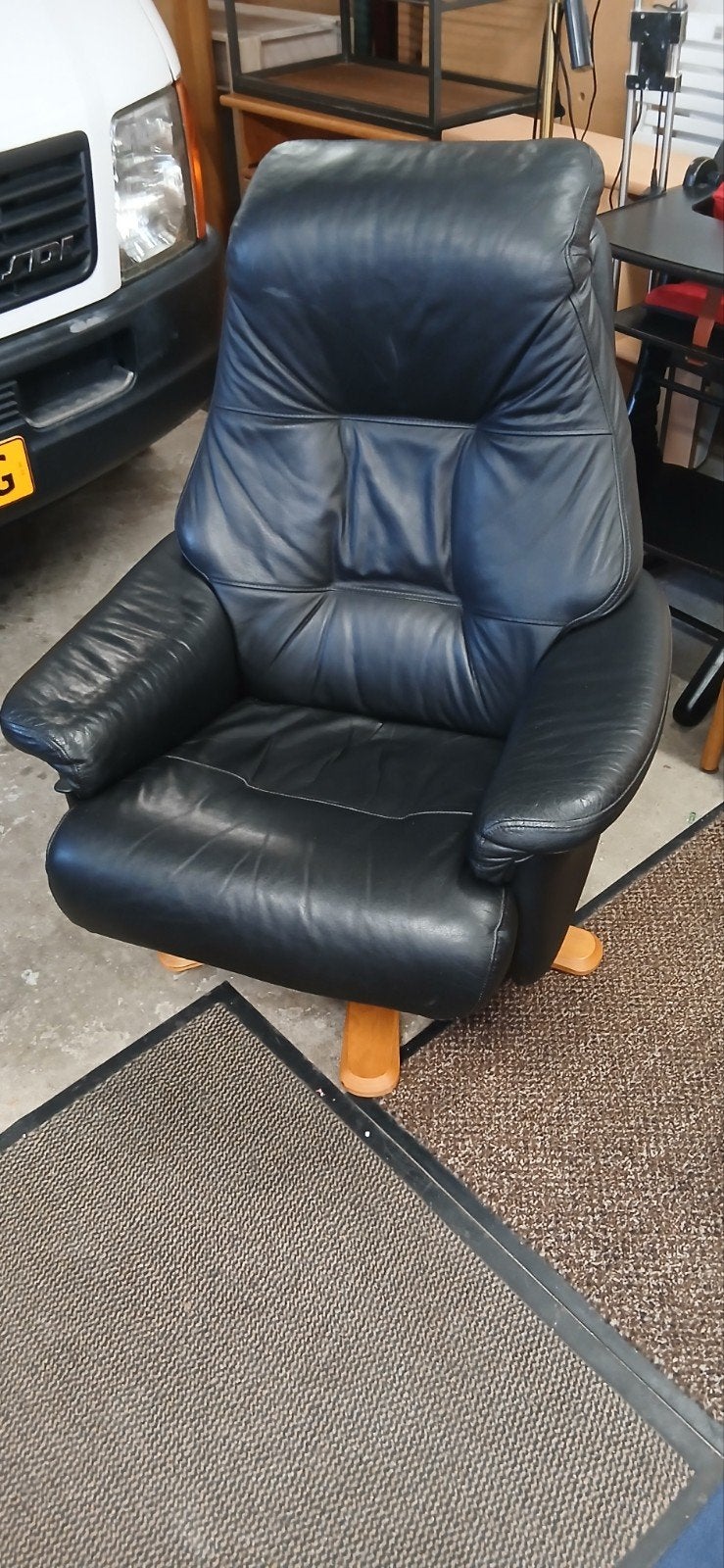 Zwarte leren draaibare fauteuil verstelbare rugleuning, Ophalen, Gebruikt, 75 tot 100 cm, 75 tot 100 cm