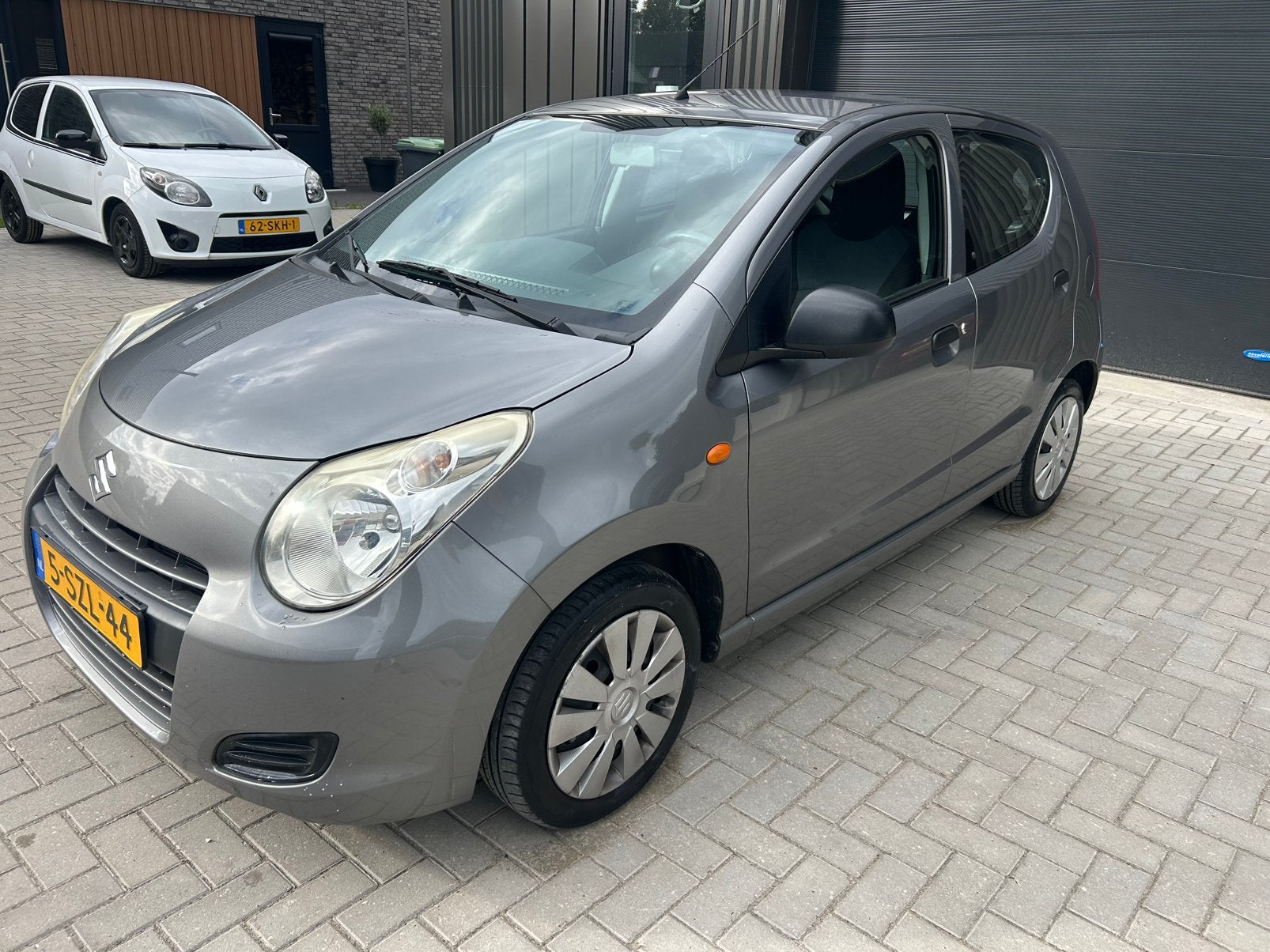 Suzuki Alto 1.0 2014 Grijs NAP weinig km Airco !, Auto's, Voorwielaandrijving, 200 kg, Elektrische ramen, 4 stoelen