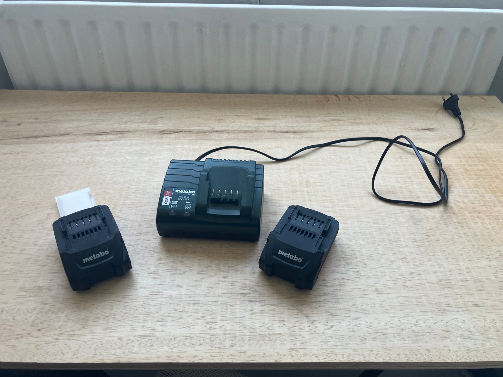 Metabo Acculader met 2 accu's 18V 1.5Ah Accu's, Ophalen of Verzenden, Gebruikt, Boor- en Schroefmachine