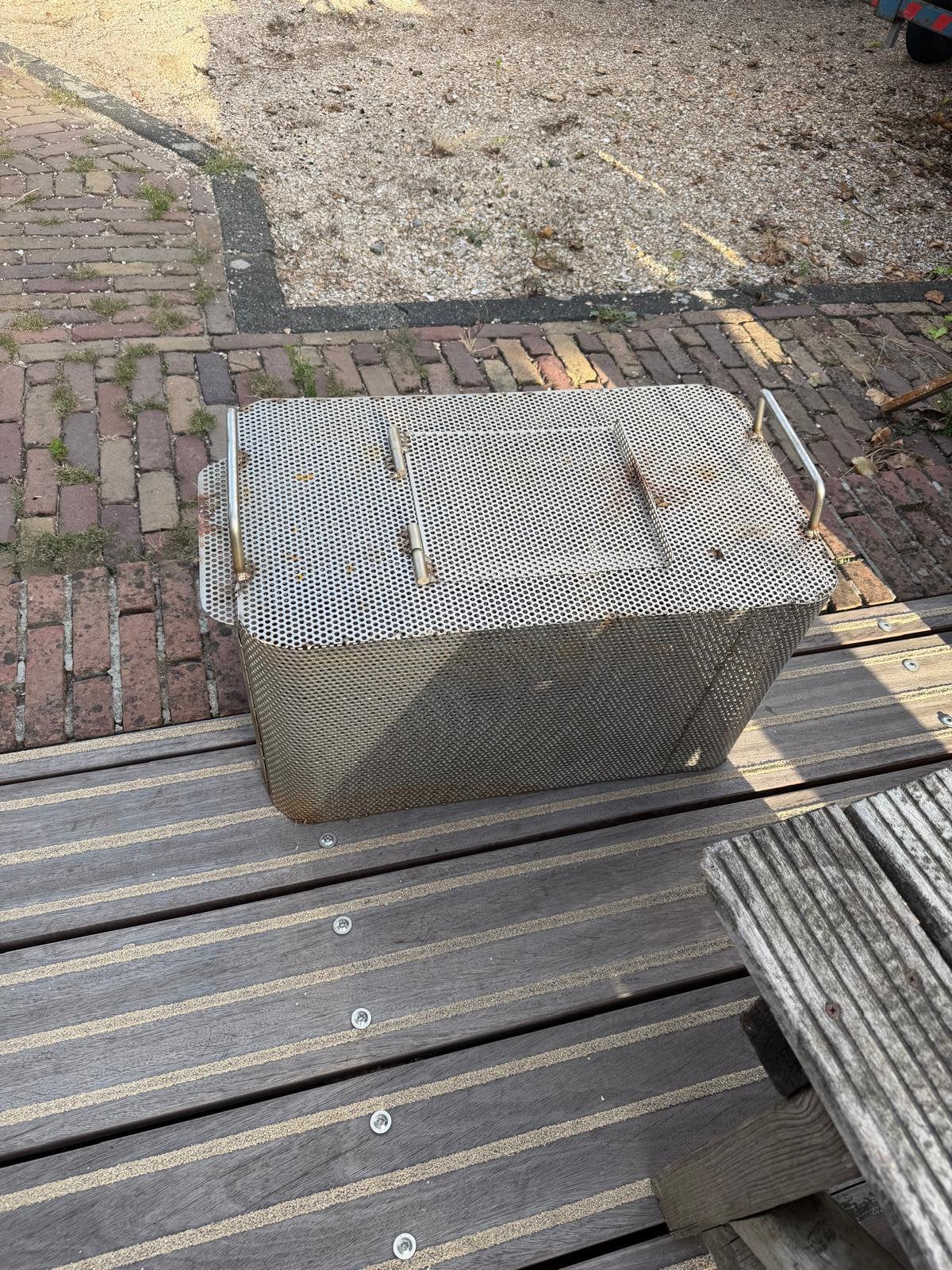 Leefnetbak vissen, Ophalen, Gebruikt