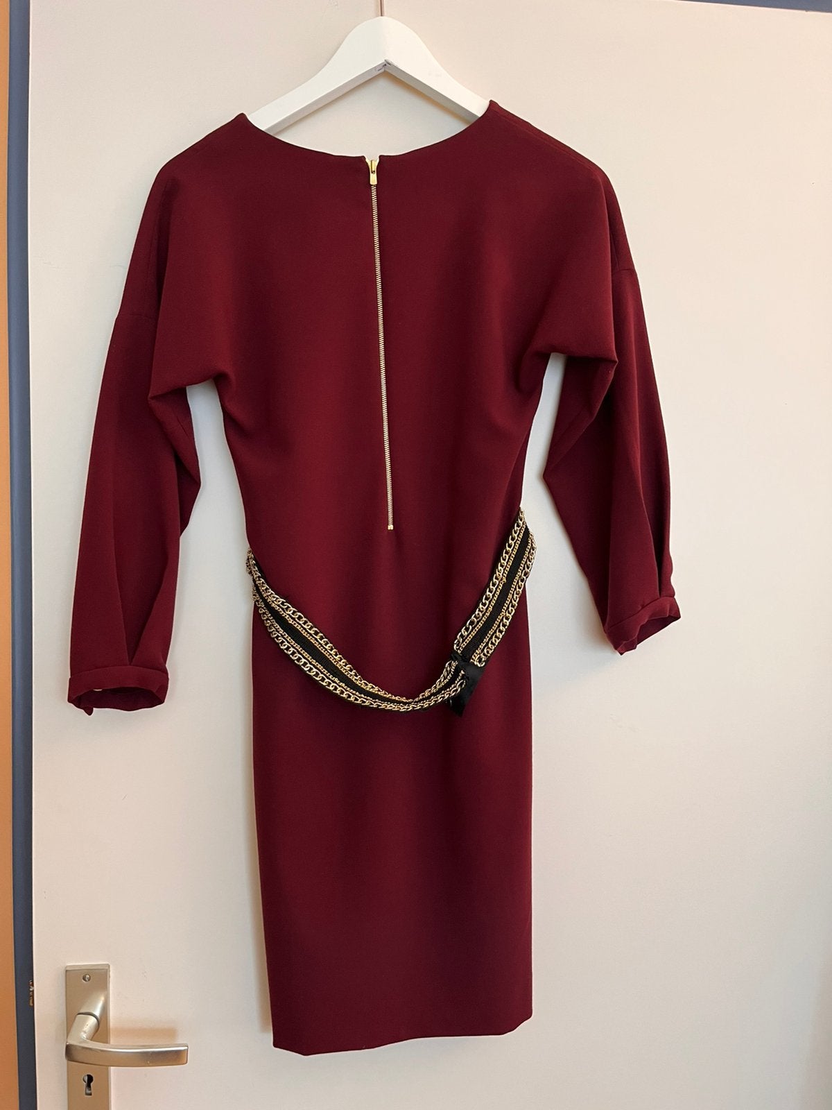 Bordeauxrode Sandro jurk maat 1, Kleding | Dames, Ophalen of Verzenden, Zo goed als nieuw, Boven de knie