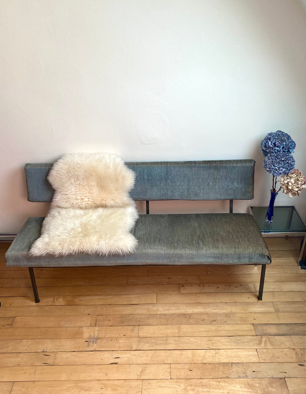 Prachtige Saliegroene Midcentury bank /Vintage design bankje, Ophalen, Gebruikt, Minder dan 75 cm, 150 tot 200 cm