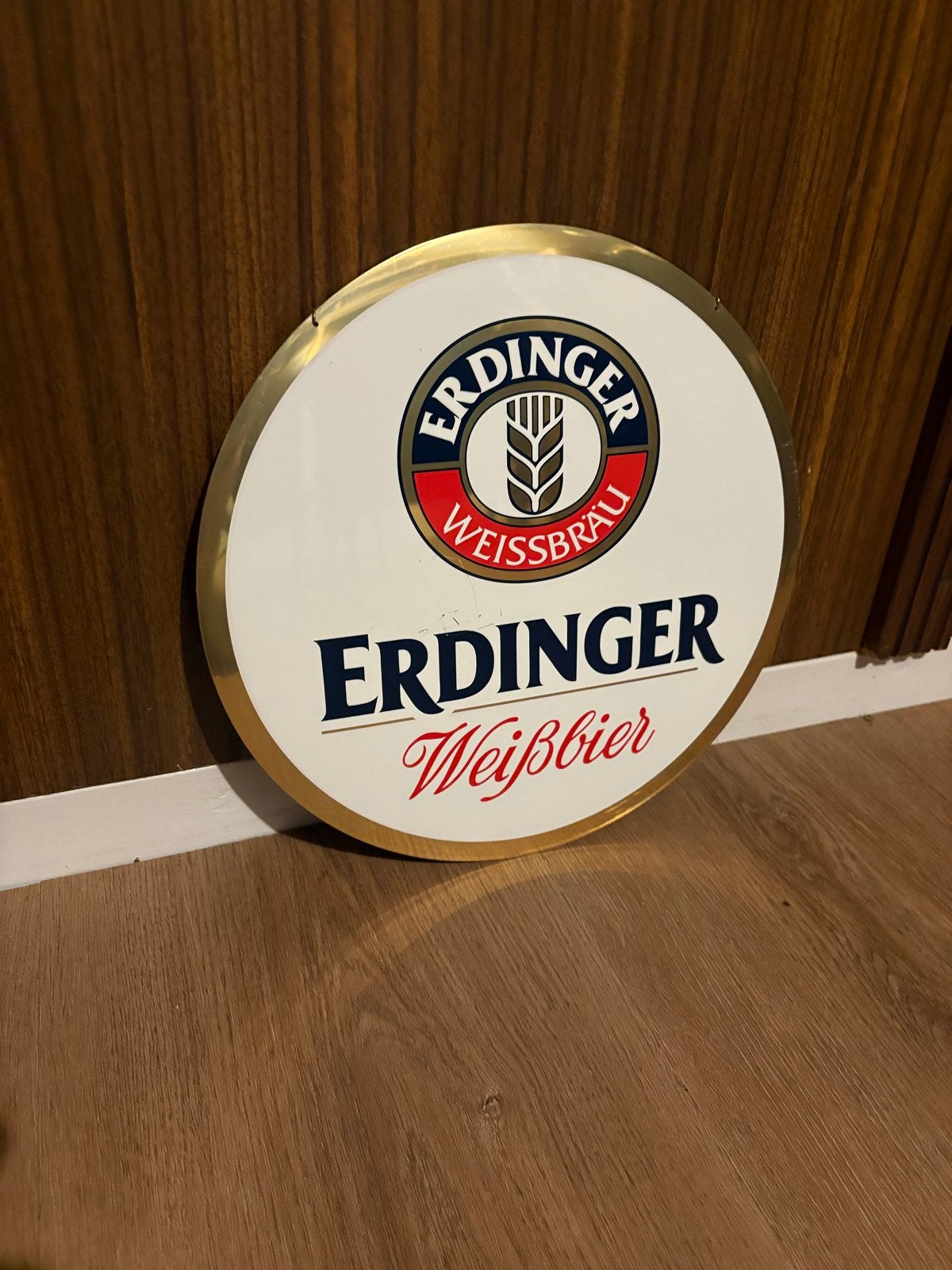 Erdinger Weissbier Reclamebord - Ø 31cm, Ophalen of Verzenden, Gebruikt, Reclamebord
