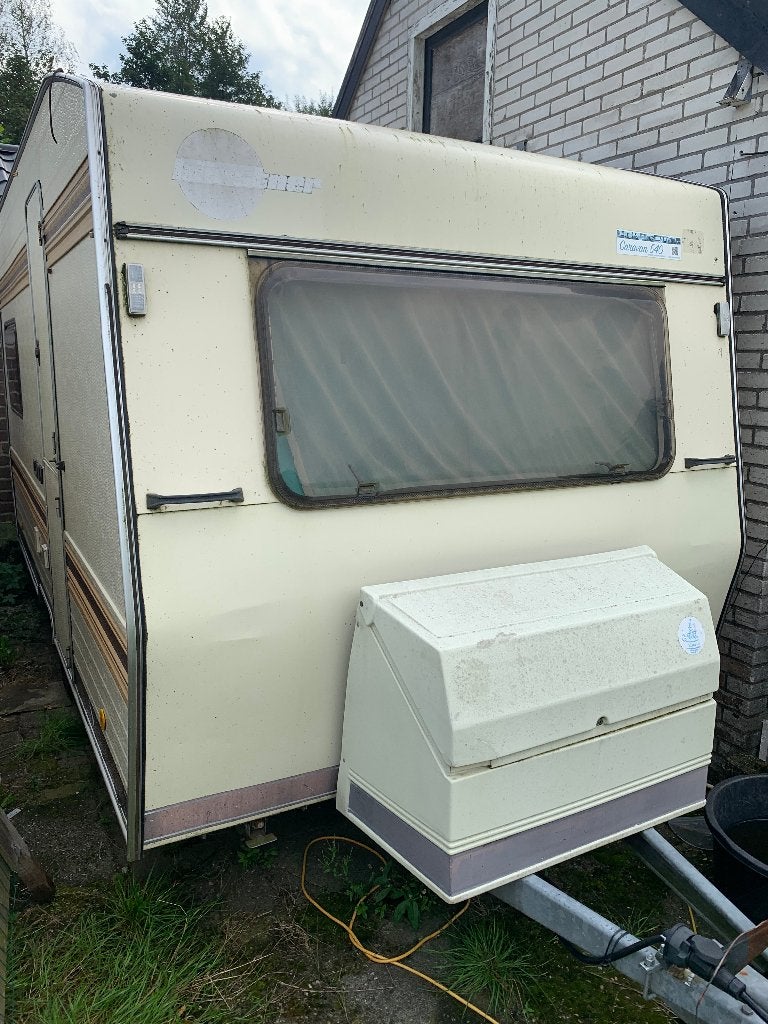 Burstner caravan en Wilk caravan (750kg), Overige merken, Rondzit, Dwarsbed, Particulier