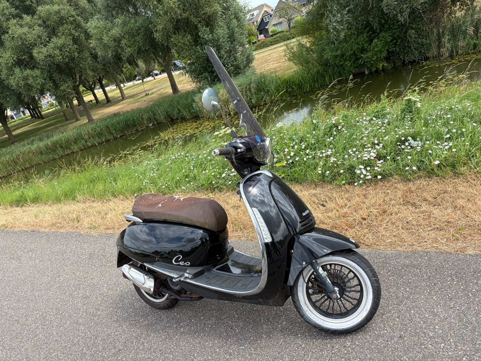 Nimoto scooter, Fietsen en Brommers, Scooters | SYM, Zo goed als nieuw, Overige modellen, Benzine, Ophalen
