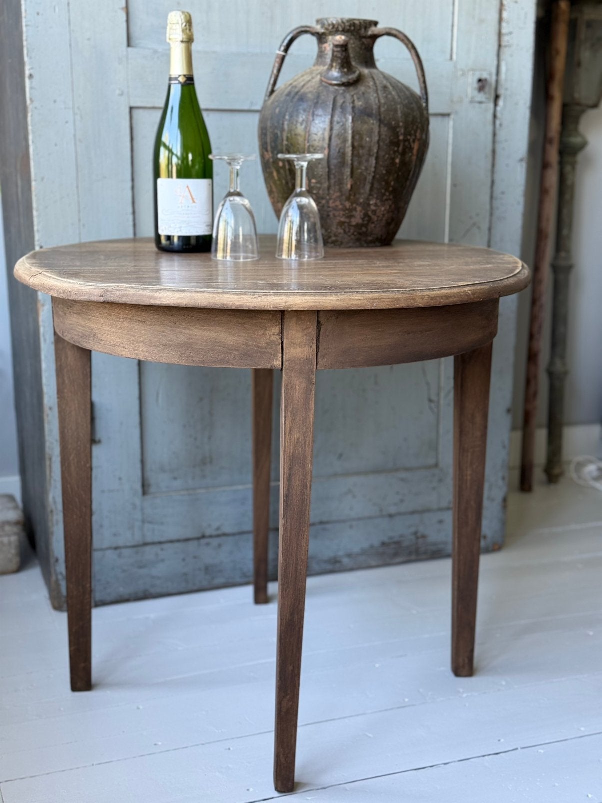 Oude Franse Wijntafel, Ophalen