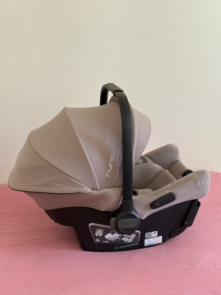 Baby autostoel van Nuna Pipa Urbn, Autogordel of Isofix, Zo goed als nieuw, 0 t/m 13 kg, Ophalen