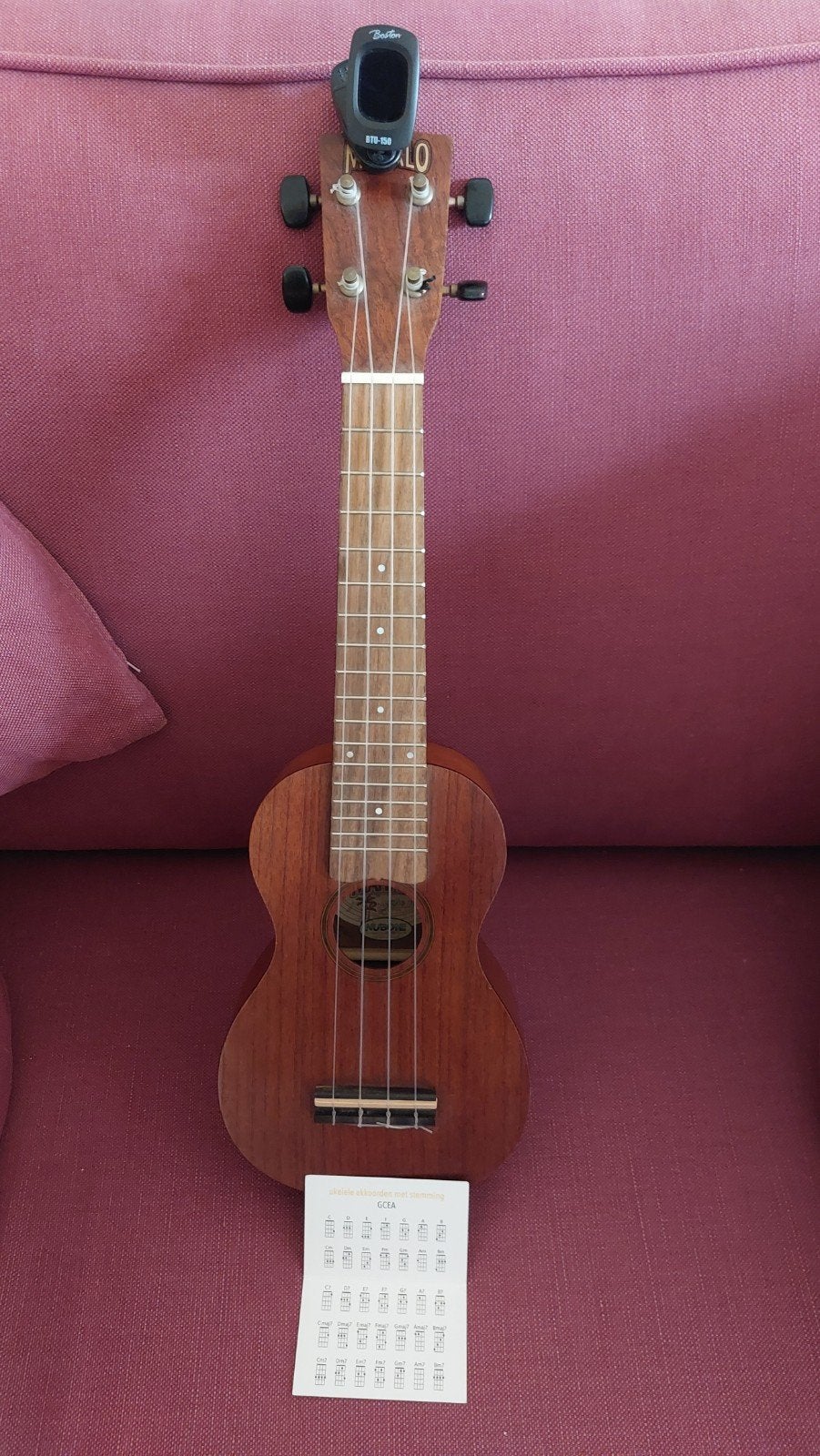 Mahalo Ukelele U320S/G met Boston BTU-150 tuner, Muziek en Instrumenten, Ophalen of Verzenden, Zo goed als nieuw, Ukelele