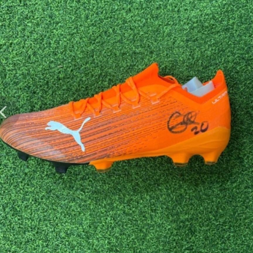 Gesigneerde Puma voetbalschoen Kudus met COA, Ophalen
