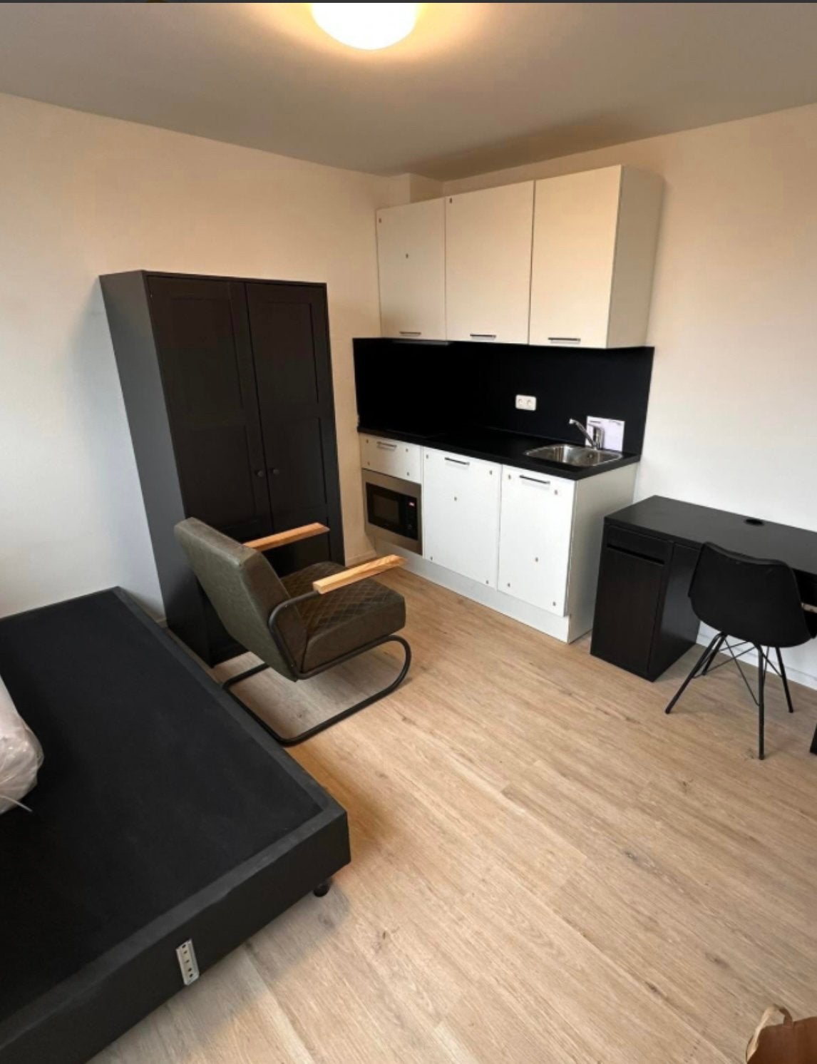 Kamer in rotterdam gezocht!, Huizen en Kamers, Kamers te huur, Rotterdam