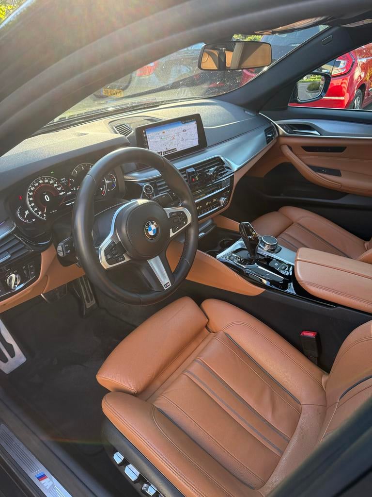 BMW 5-Serie/M-PAKKET/PANO/DEALER ONDERHOUDEN/TOP staat, Auto's, 1998 cc, Achterwielaandrijving, 4 cilinders, 2000 kg