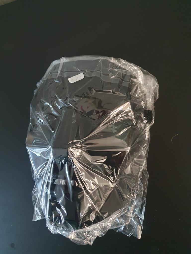 Nieuw Zwart Kunststof Masker, Ophalen of Verzenden, Nieuw, Accessoires