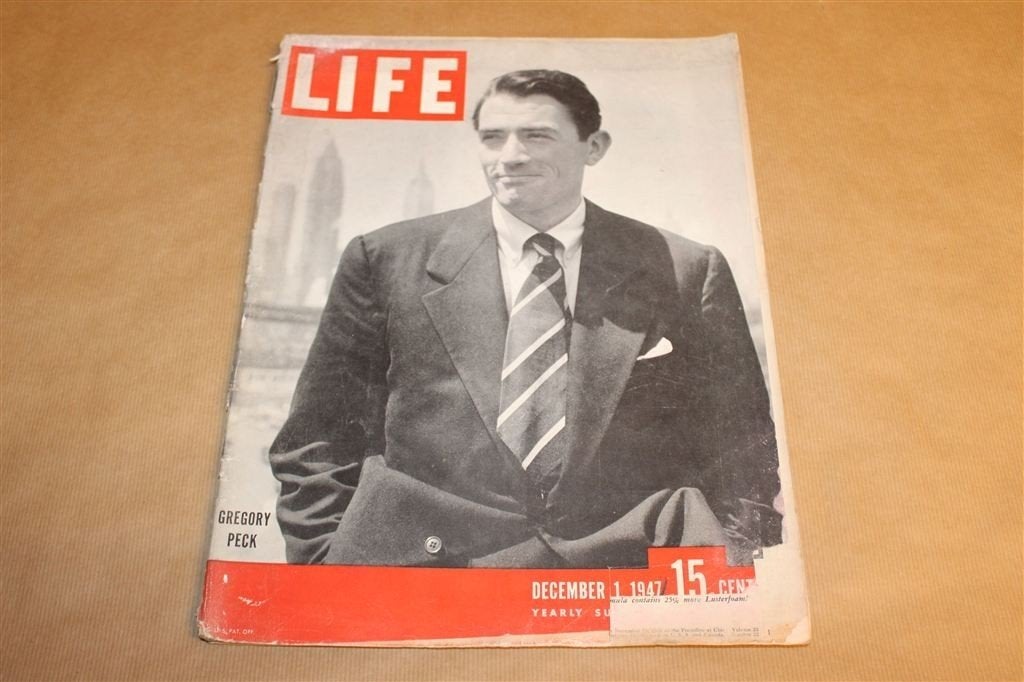 Vintage magazine - 1 december, 1947 - oa Gregory Peck, Ophalen of Verzenden, 1940 tot 1960, Knipsel(s)