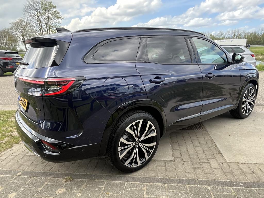 Renault Espace E-Tech full hybrid 200PK iconic / Panorama/ 3, Auto's, 12 maanden, Gebruikt, 1199 cc, Blauw