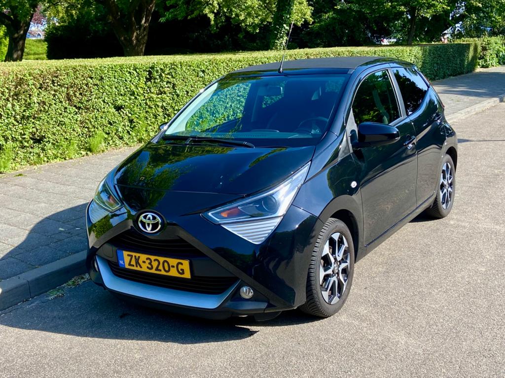 Toyota Aygo X-cite  5D 2019 Zwart, Voorwielaandrijving, 4 stoelen, Zwart, Origineel Nederlands