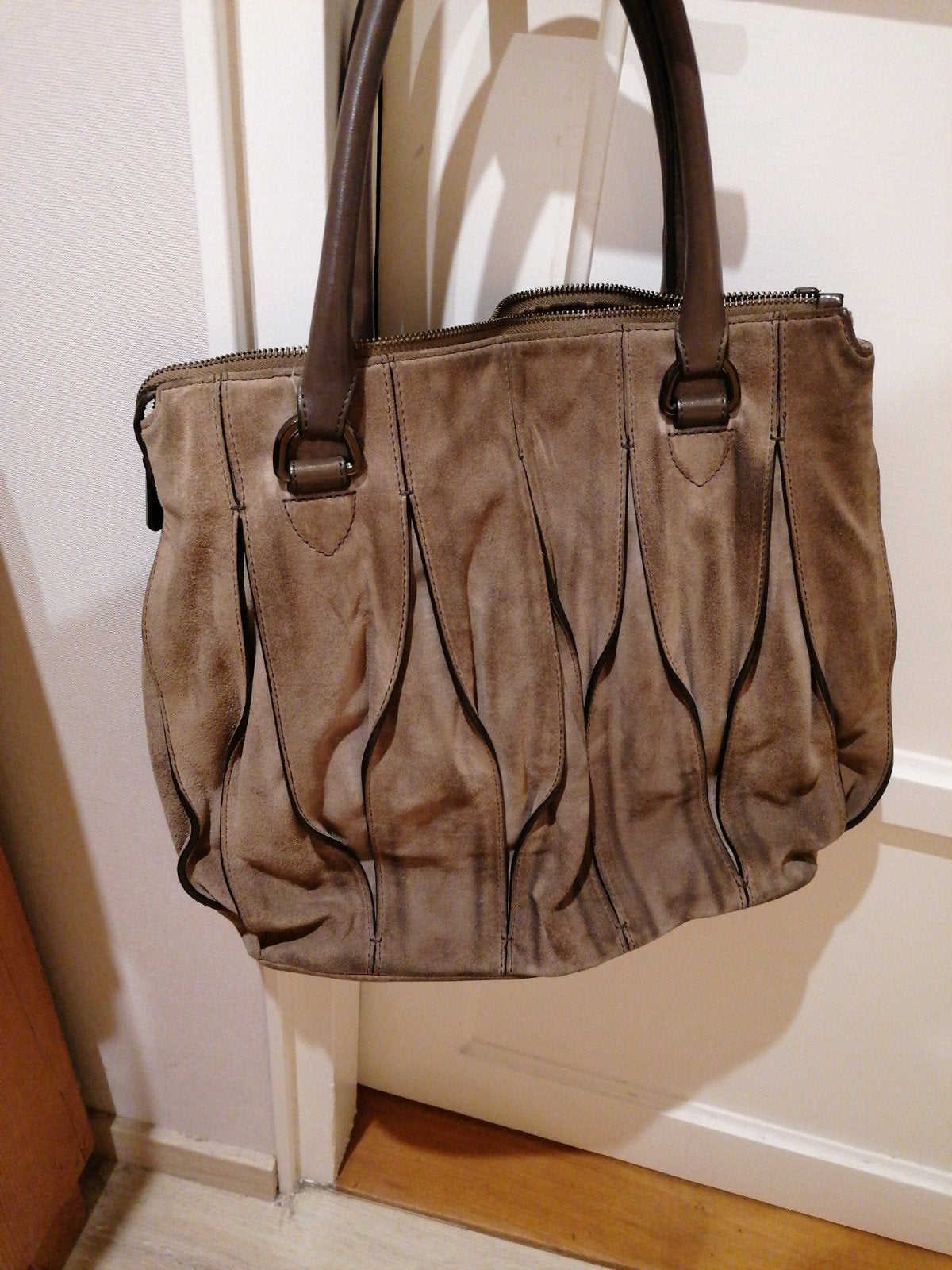 Coccinelle suède handtas 34x42x11 cm, Verzenden, Gebruikt, Bruin, Handtas