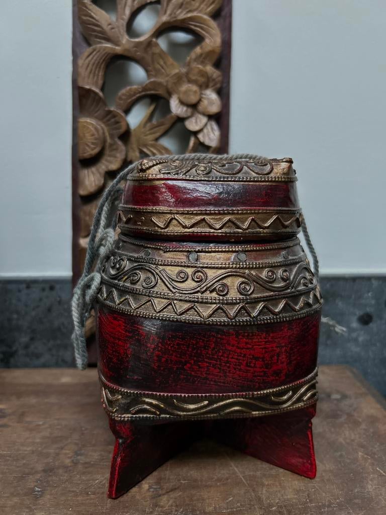 Tibetaans offermandje offer tas papier maché oosters, Antiek en Kunst, Curiosa en Brocante, Ophalen of Verzenden