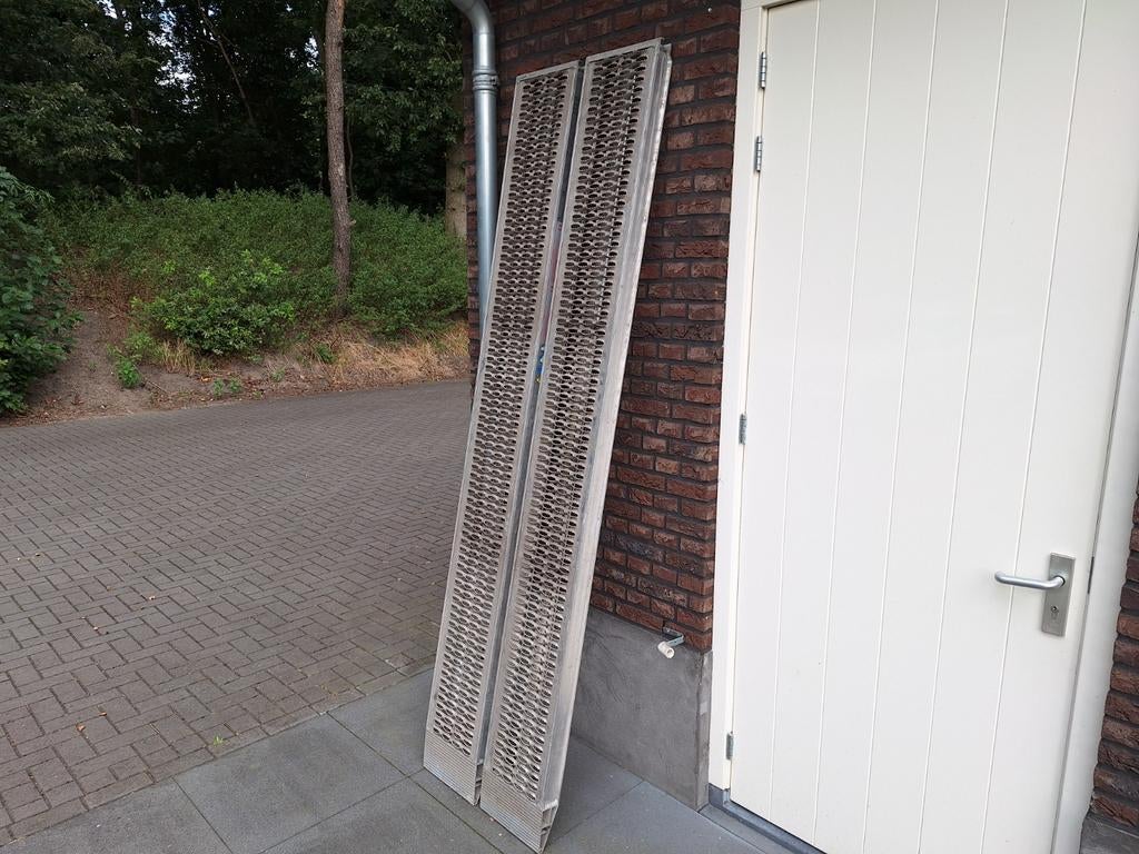 Aluminium oprijplaten, rijplaten, Ophalen