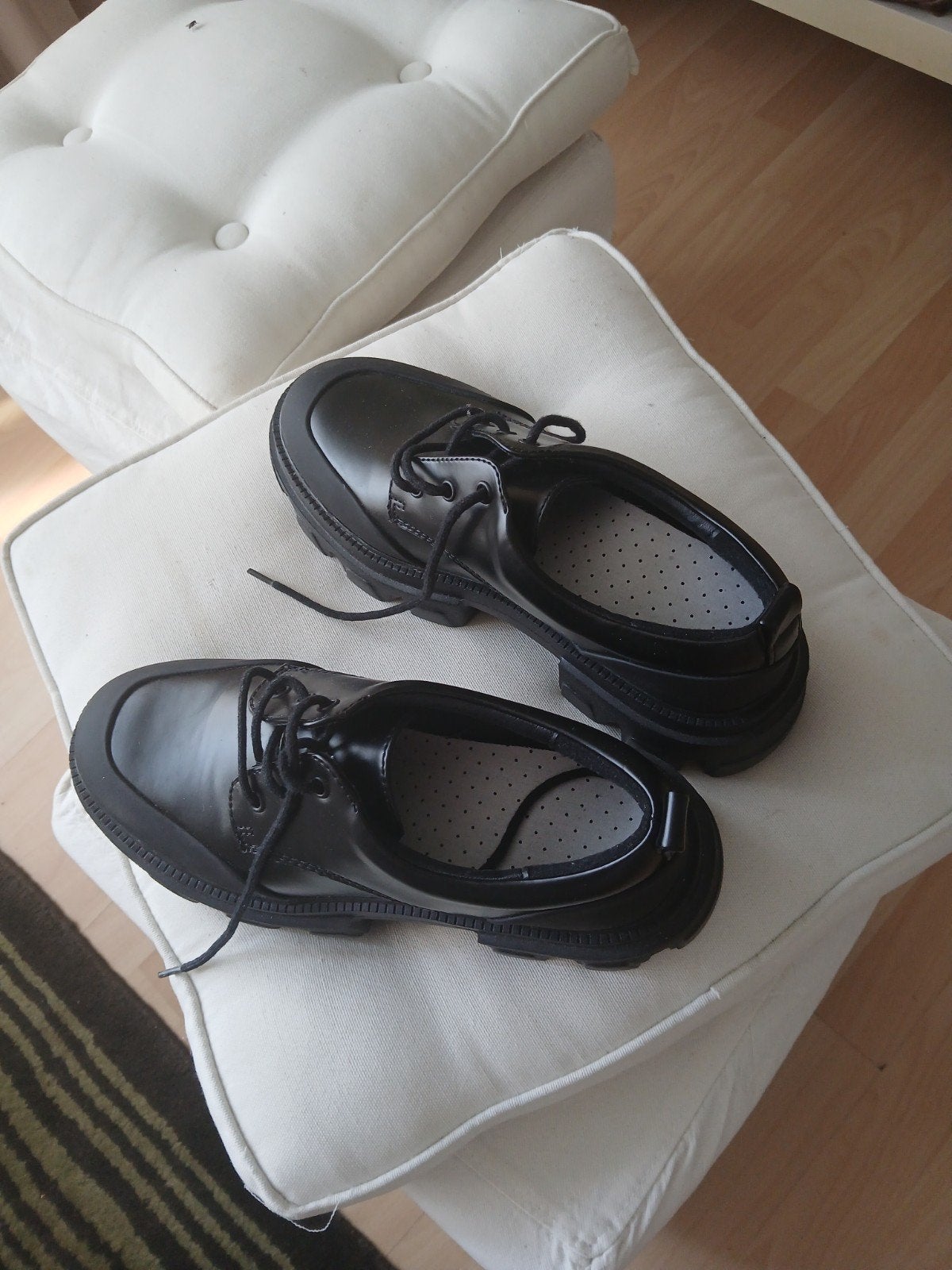 Zwarte plateau schoenen met veters, Zwart, Nieuw, Ophalen of Verzenden, Onbekend