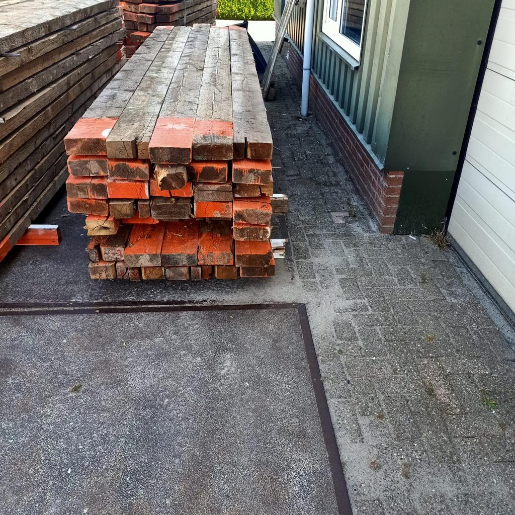 Te koop meerdere houten balken, Ophalen