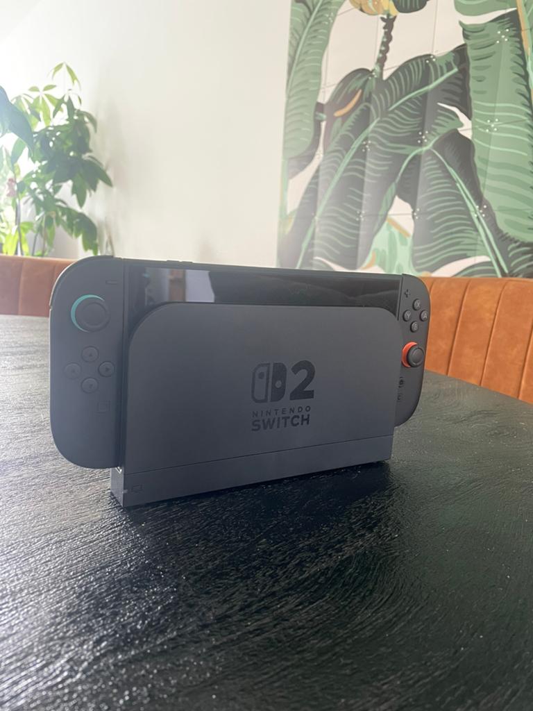 Nintendo Switch 2 + Mario Odyssey + accessoires, Spelcomputers en Games, Spelcomputers | Nintendo Switch, Zo goed als nieuw, Switch Original