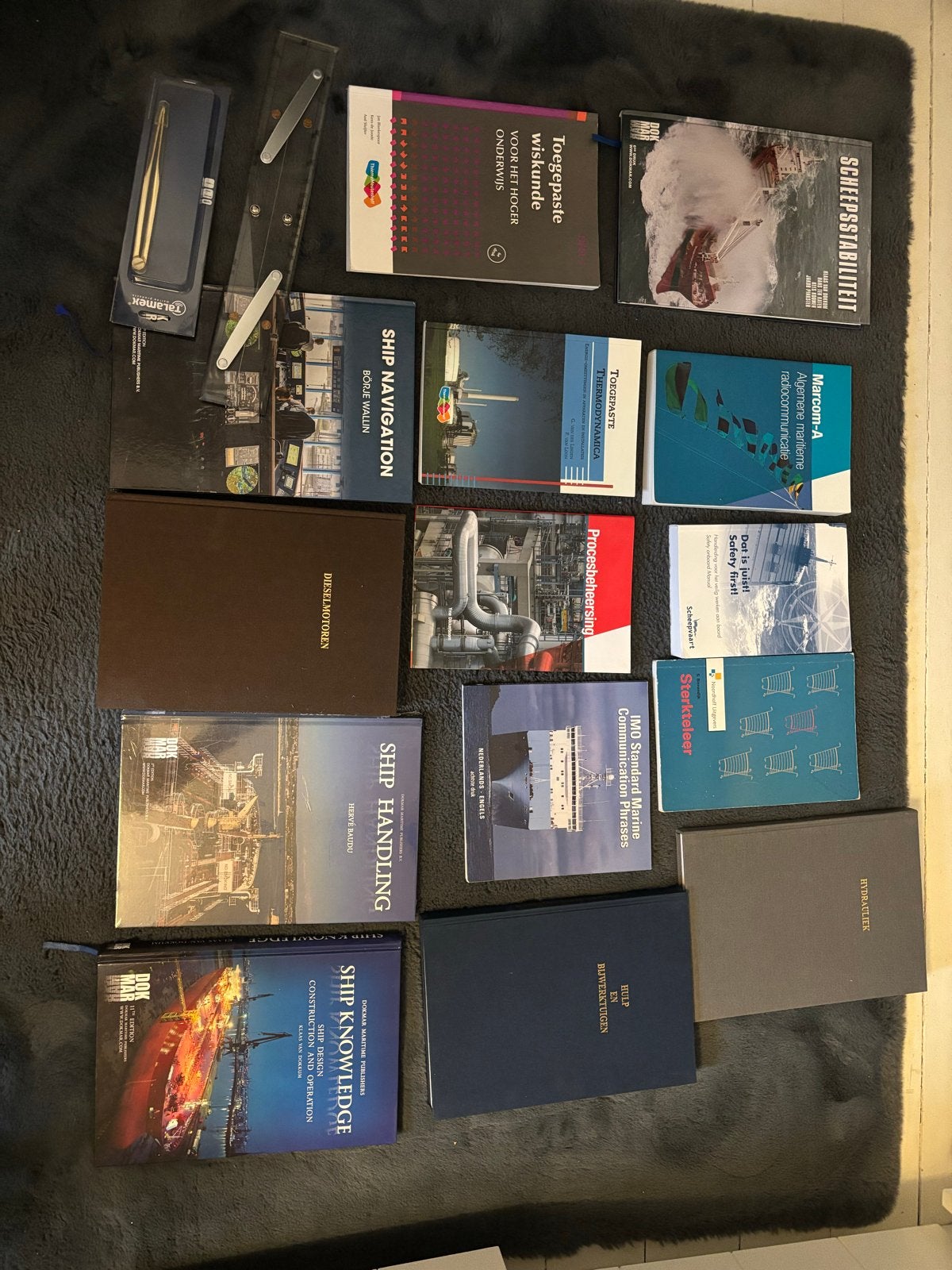 Boeken Hoge Zeevaartschool Vlissingen opleiding, Ophalen of Verzenden, Beta, Gelezen, HBO