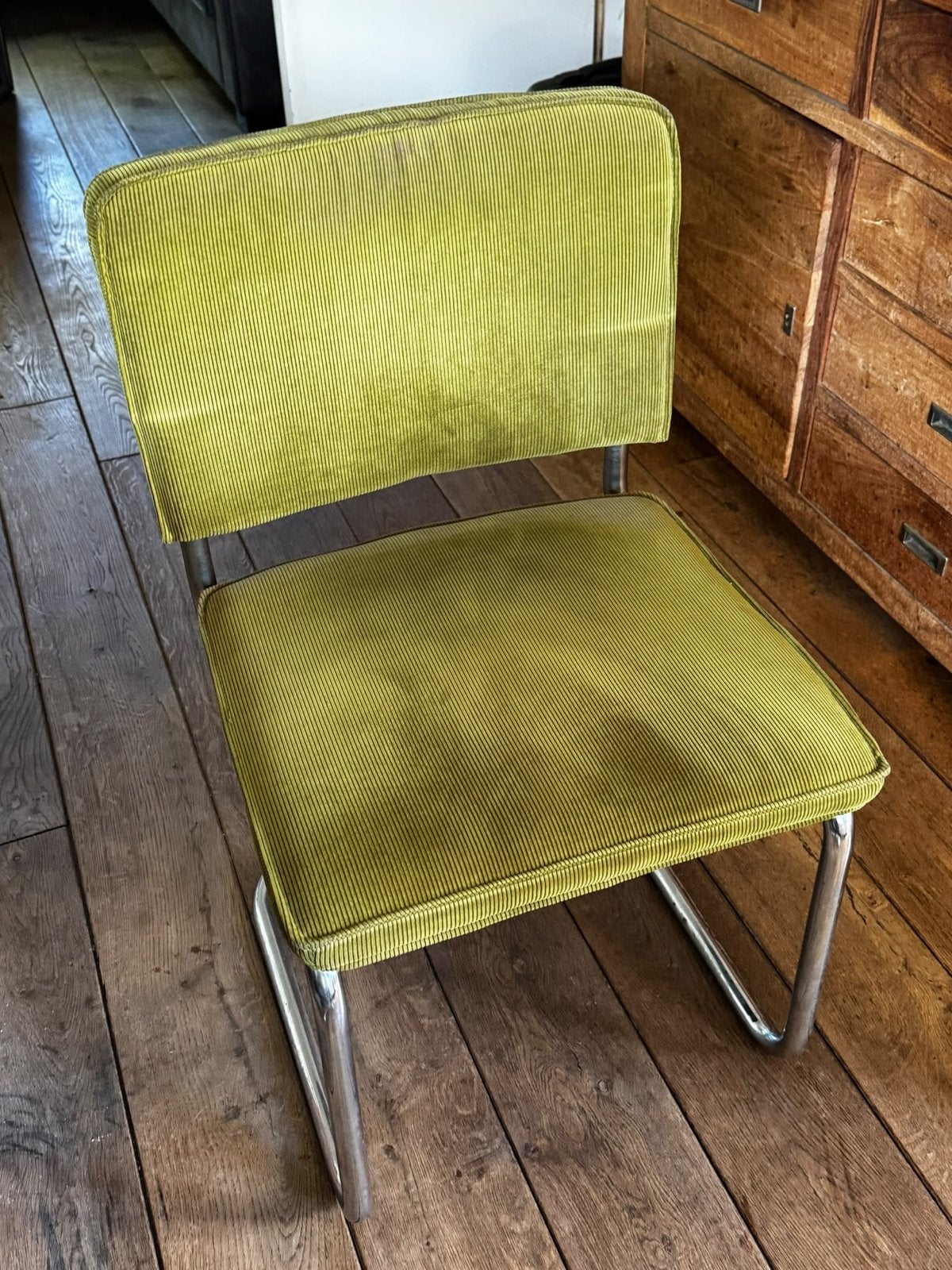 Eetkamerstoel met RVS frame en mosgroene rib bekleding, Ophalen, Gebruikt, Overige kleuren, Metaal