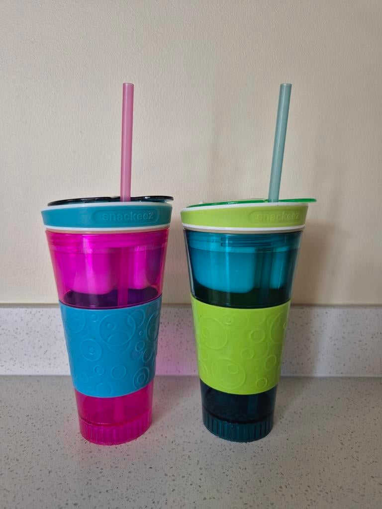 Snackeez beker, Huis en Inrichting, Keuken | Tupperware, Ophalen of Verzenden, Zo goed als nieuw, Beker of Kan