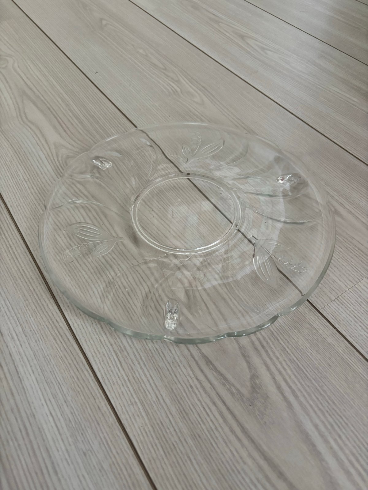 Glazen schaal met lelietje van dalen bloemmotief, Ophalen, Modern, Glas, Schaal of Schalen
