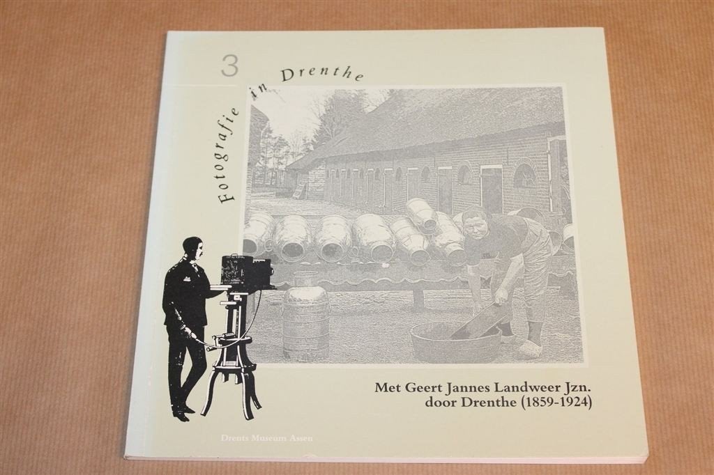Historisch Drenthe — Unieke Foto\'s 1859-1924 — 1992 Schaars, Ophalen of Verzenden, Gelezen