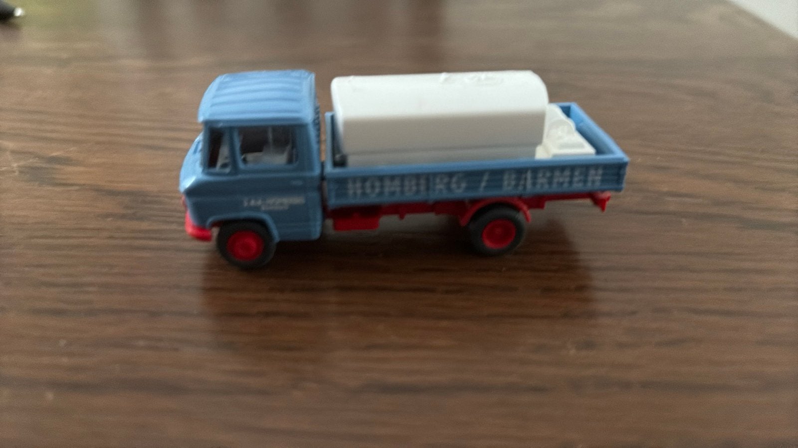 WIKING 027102 MERCEDES BENZ L 405 TANK. HO 1:87, Ophalen of Verzenden, Zo goed als nieuw