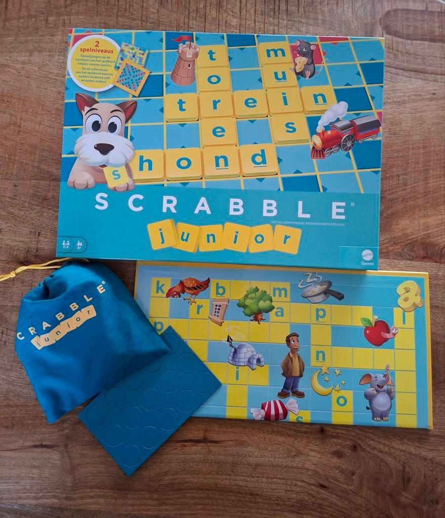 Scrabble junior nieuw!, Ophalen of Verzenden, Nieuw