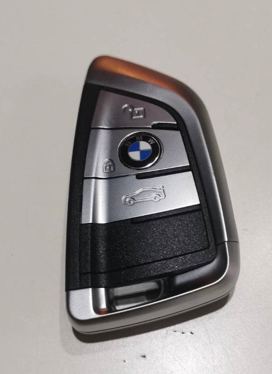 Foto 2 van BMW Autosleutel bijmaken & programmeren - Hoogeveen
