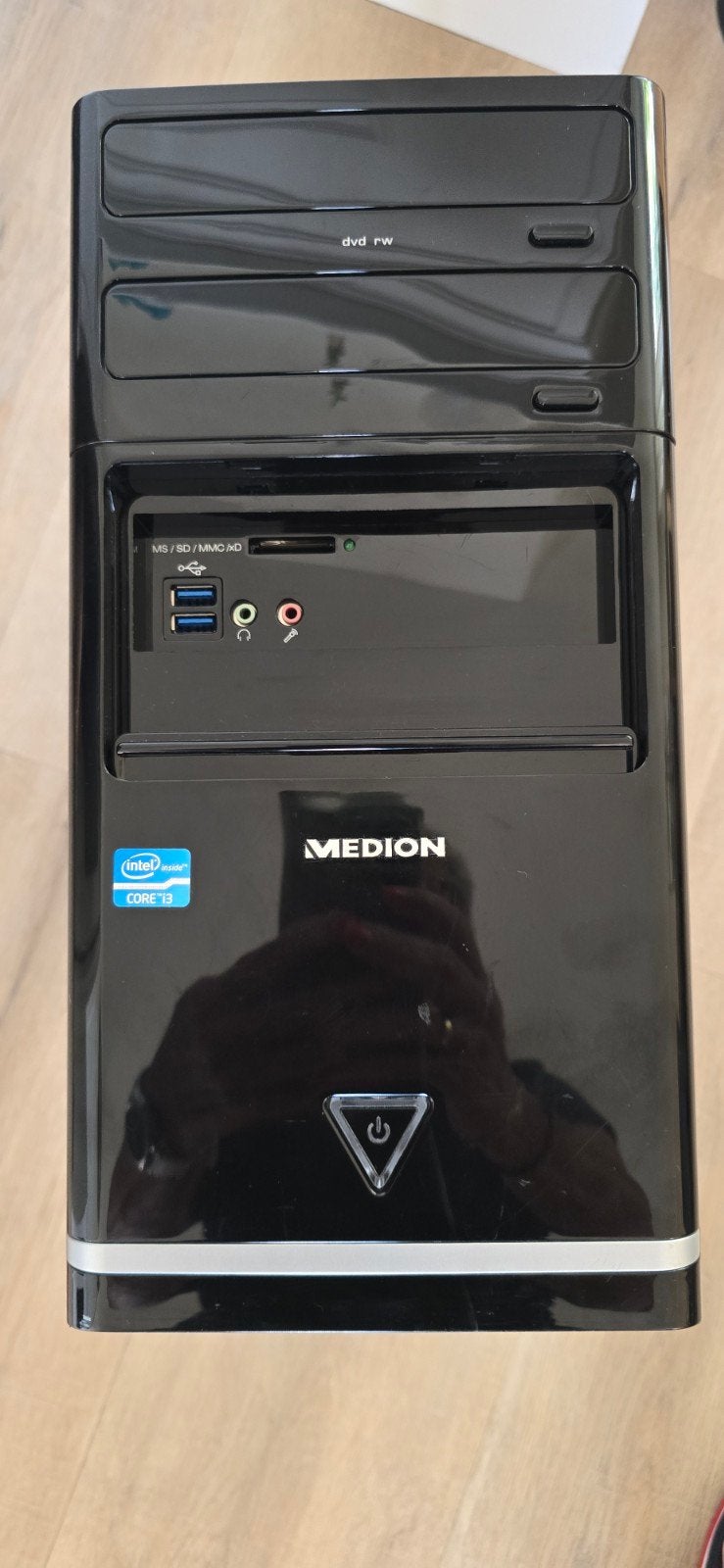 Medion PC Kast met Intel Core i3 processor (excl. HDD), Ophalen, Gebruikt, HDD, Geen (excl. HDD)