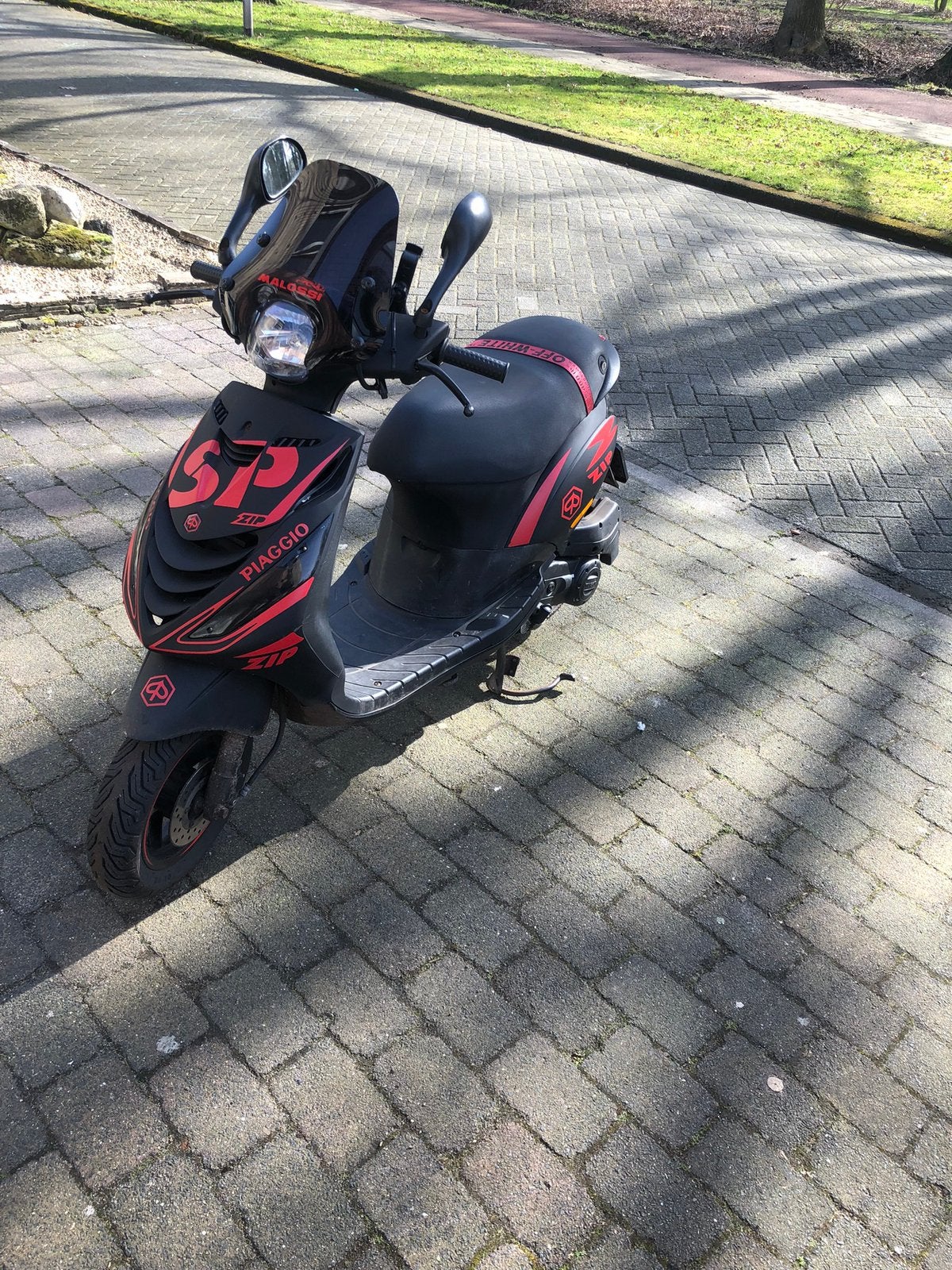 Zip 50cc iget, Fietsen en Brommers, Scooters | Piaggio, Zo goed als nieuw, Zip, Benzine, Ophalen